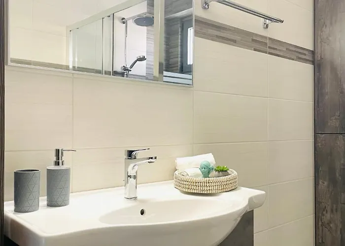 Emily's Апартаменты Спарта