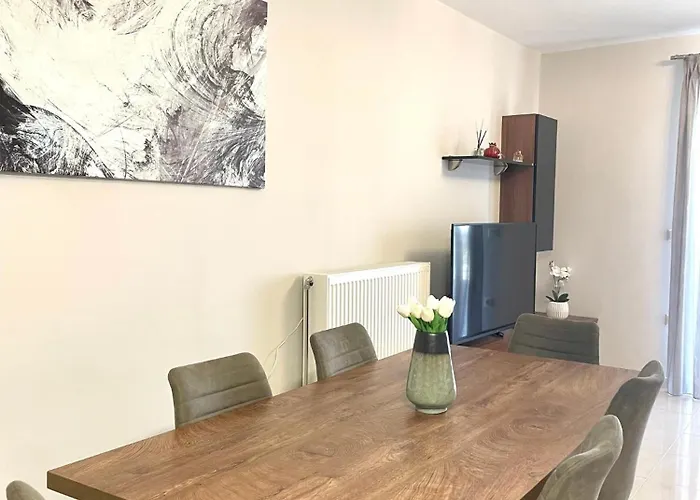 Апартаменты Emily's Спарта